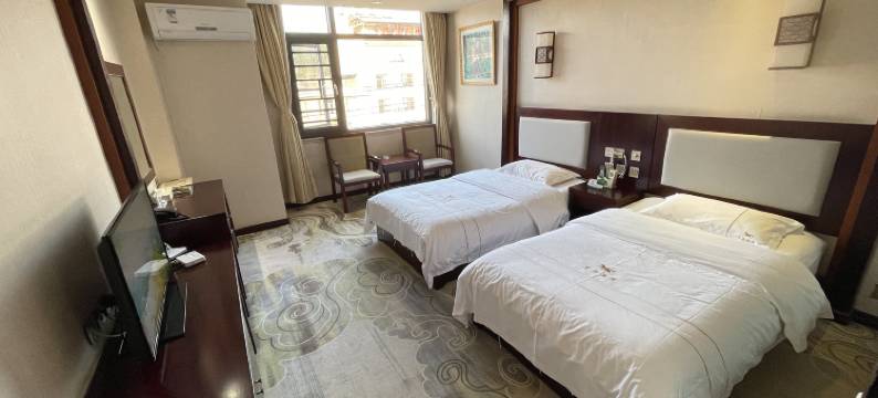 景东皇马酒店图片