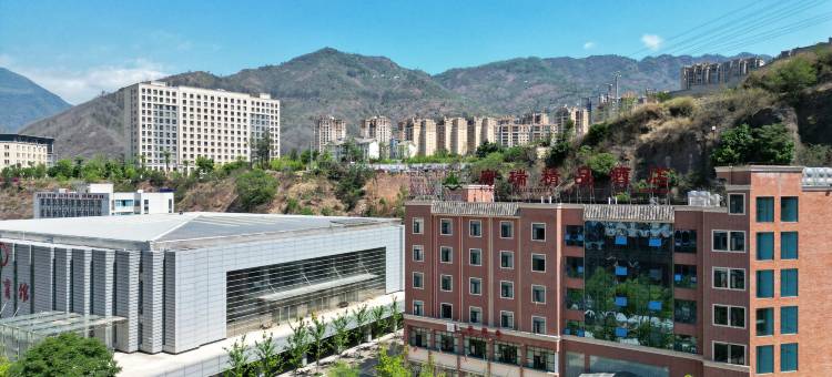 彝良府瑞精品酒店图片