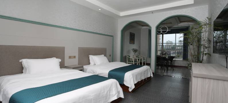 垫江多福乐酒店(高铁站店)图片