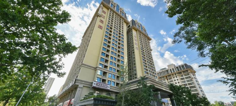 叶与晨电竞电影酒店(建设大街东风路店)图片