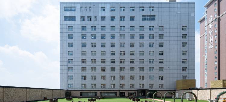 三毛文华酒店(开封鼓楼广场店)图片