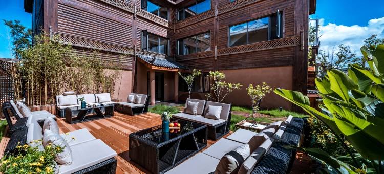 泸沽湖蓝畔酒店图片