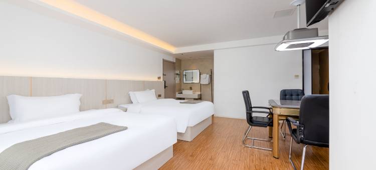 源悦私影主题客栈(五源河体育馆店)图片