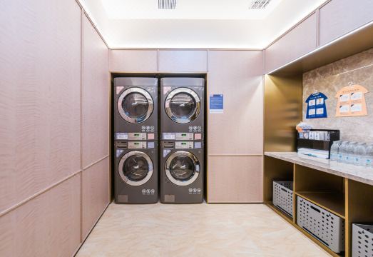 HanTing Hotel (Shanghai Pudong Airport Shixin Road) Hotel Overview