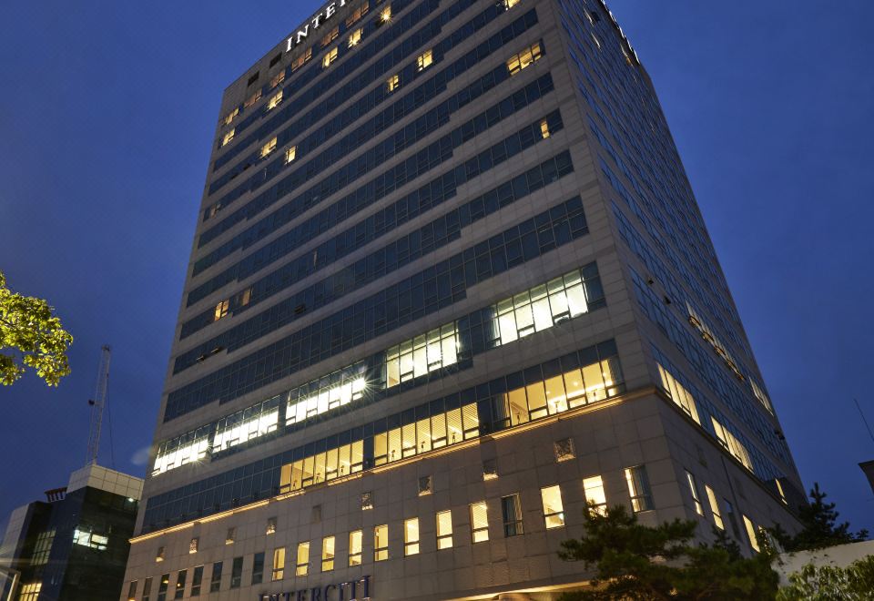 Hotel IntercitiOver view