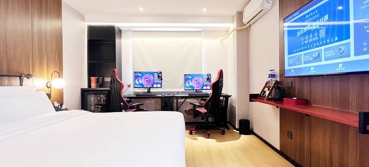 如家YUNIK电竞酒店(吉林世纪广场店)图片