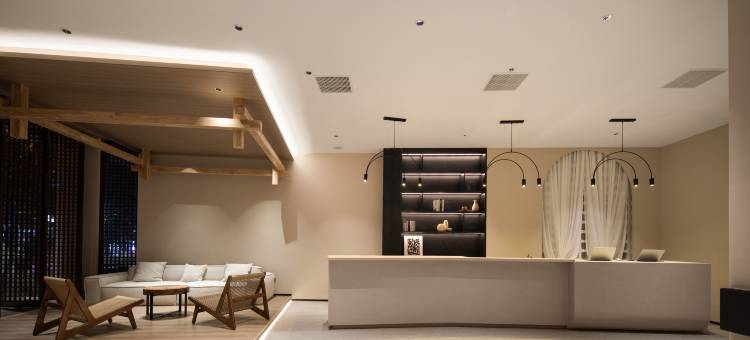 几见里·波旁酒店(三亚高铁站店)图片