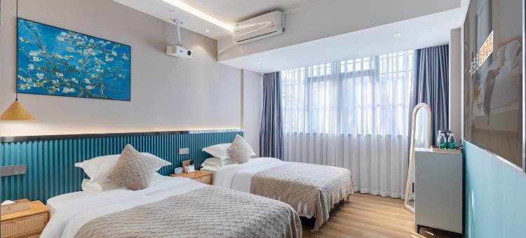 一支百合智慧酒店(万宇步行街店)图片