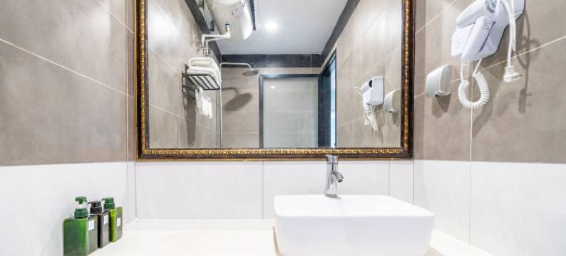 万合优选酒店(大连中山广场店)图片