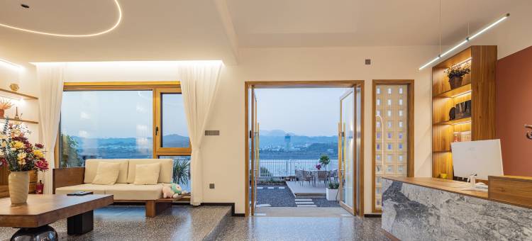 宜昌不晚且慢民宿(三峡大坝景区店)图片