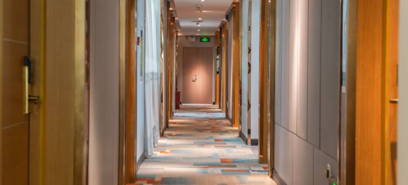 联创酒店(深圳北站民治地铁站店)图片