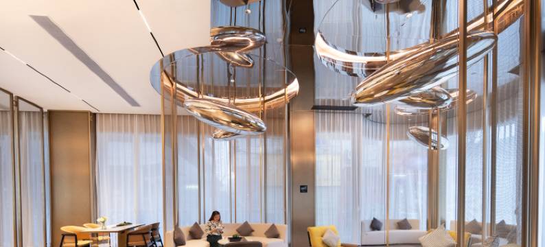 广州花都狮岭大道中亚朵酒店图片