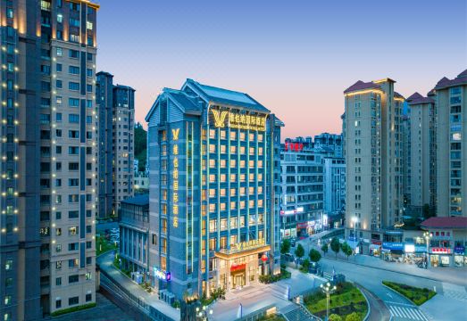 维也纳国际酒店（屏南国宝大道店）外景图