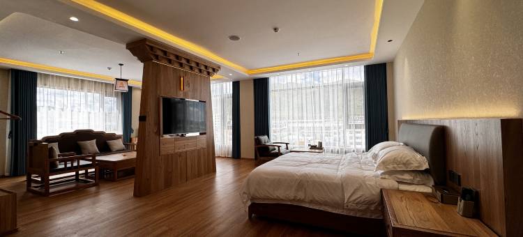 久治玉宫酒店图片