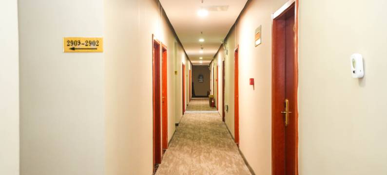 后海蓝湾快捷酒店(青岛北站店)图片