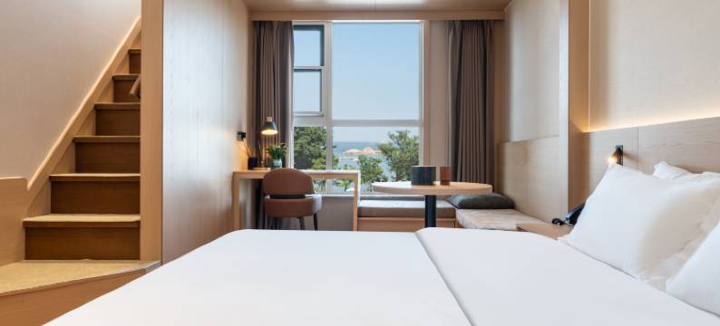 威海山海云汀酒店(半月湾猫头山店)图片