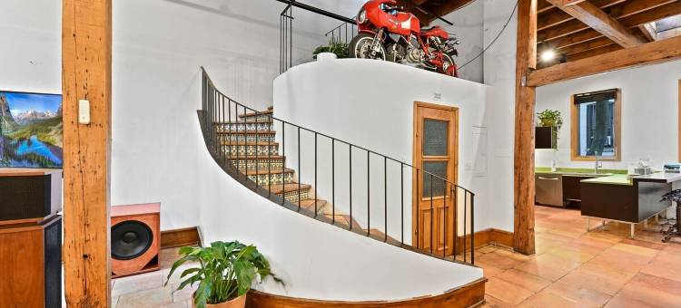 One-of-a-kind Historic Carriage House w/ Rooftop图片
