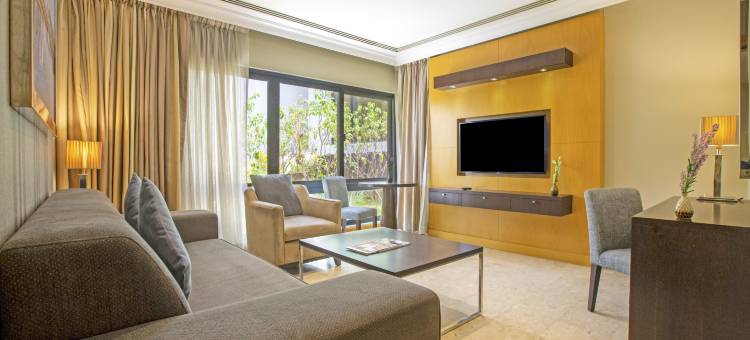迪拜玛琳海景会所酒店(Dubai Marine Beach Resort & Spa)图片