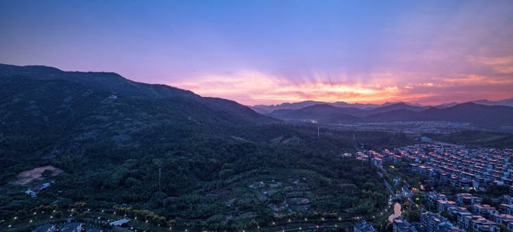 如家丽岚睿柏·云酒店(德清西站店)图片