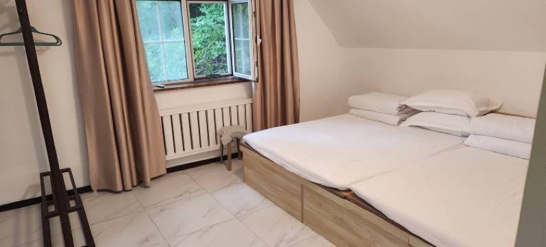 本溪小墙缝度假民宿(关门山店)图片