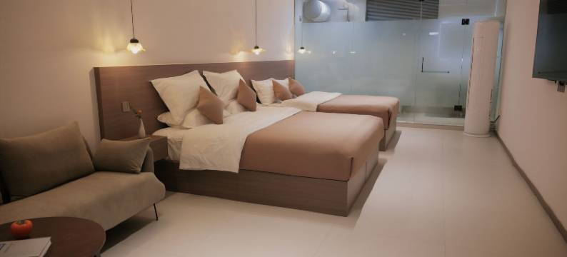 开封见山民宿(清明上河园鼓楼广场店)图片