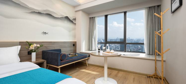 青年阳光轻奢投影酒店(成都东郊记忆龙湖滨江天街店)图片