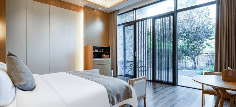 金湖水上森林·港府君澜温泉度假酒店图片