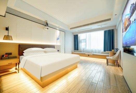 Sheng Karen International Hotel (Lingao Station Branch) Hotel Overview