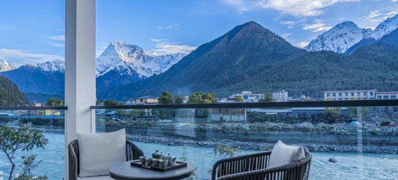 波密嘉恒·冰川主题酒店图片