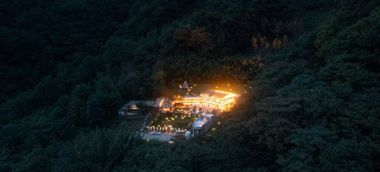 宿问养云谷民宿(青城后山景区店)图片