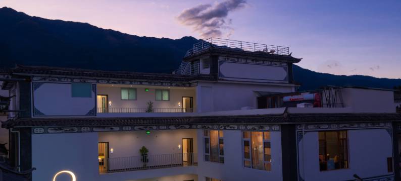 iLiLi爱莉莉影音民宿(大理古城西门店)图片