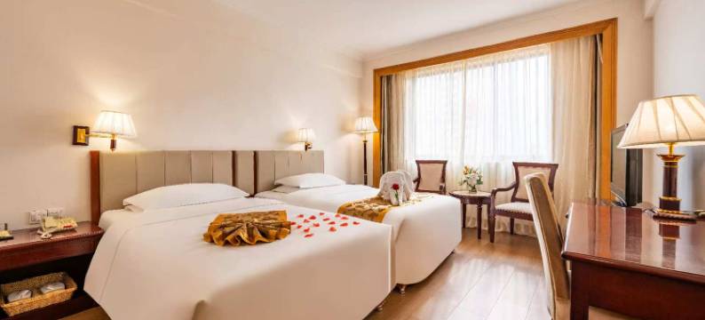 西安唐城宾馆(小寨地铁站赛格国际购物中心店)图片