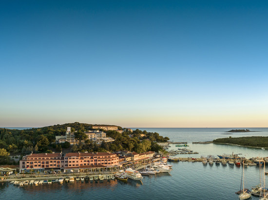 麦斯特拉精选里瓦出租公寓