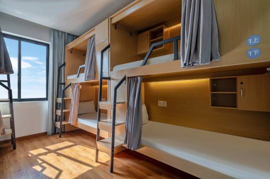 驿客行青旅(萧山通惠中路地铁站店)