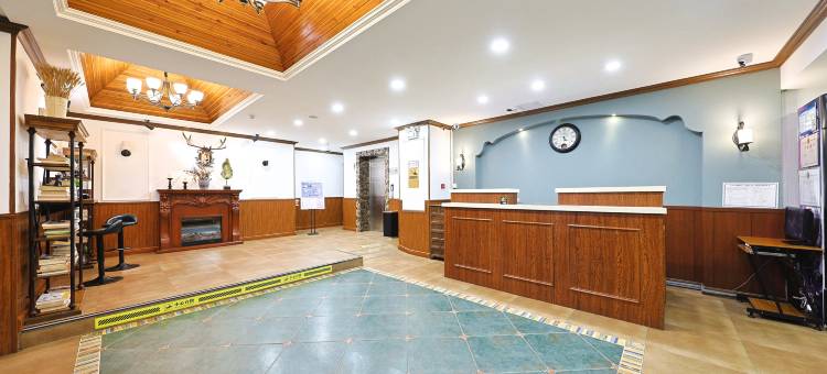 万家湖畔假日酒店(南湖公园桂林路店)图片