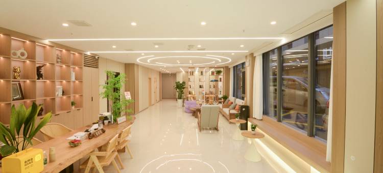 星屿橙智能酒店(安顺西黄果树大街店)图片