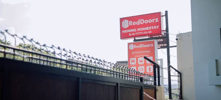 RedDoorz @ Hening Homestay图片