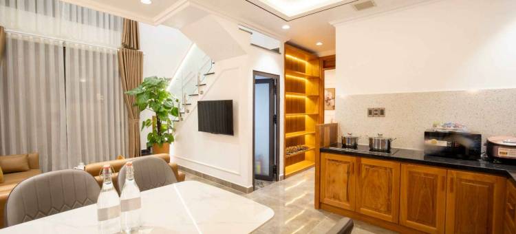 拉弗勒高级中央公寓酒店(La Fleur Premium Central Apartment Hotel)图片