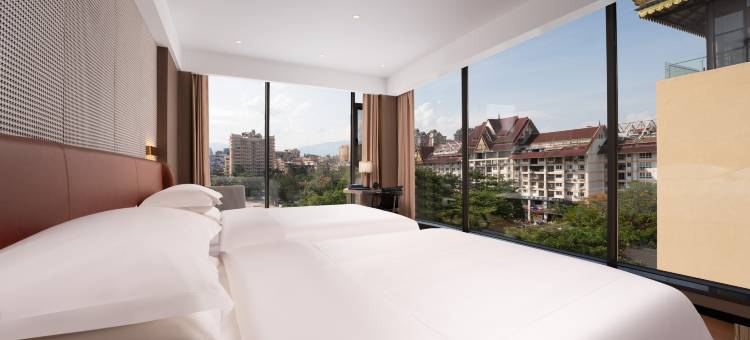 索莱仕酒店·Soluxe Hotel(西双版纳景洪泼水广场店)图片