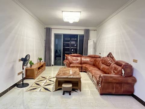 海口久居青旅(海口东站店)