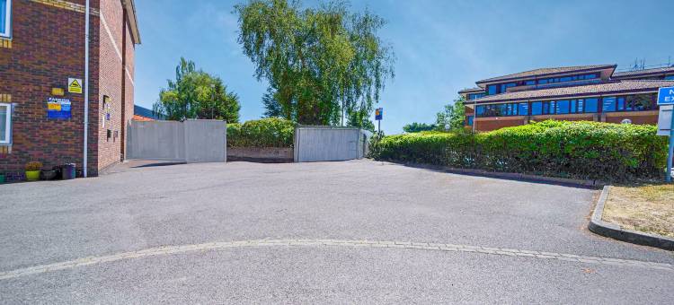 GO2 Gloucester Hotel by OYO图片