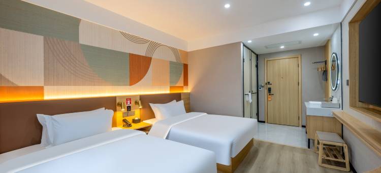 艺选安來酒店(天津五大道南开大学八里台地铁站店)图片