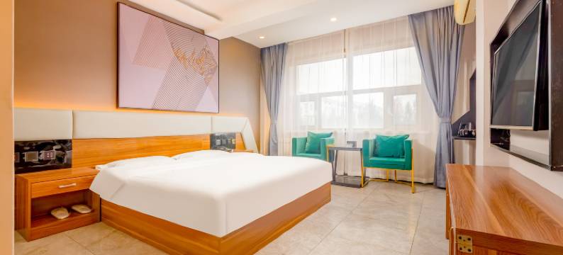 云起时轻居酒店(维多利广场天津路店)图片