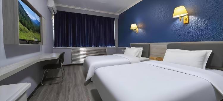 易佰良品酒店(兰州奥体中心天奇文旅园店)图片