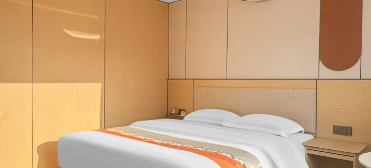 鑫龙商务酒店(中山南头站海雅缤纷城店)图片