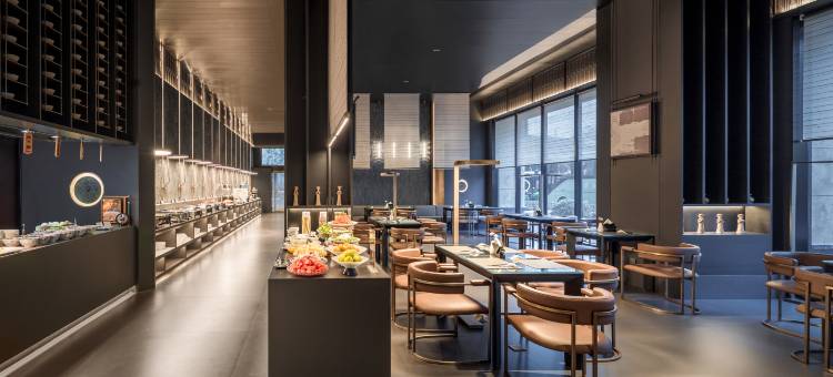 西安国际会展中心建国铂萃酒店(国际港务区地铁站店)图片
