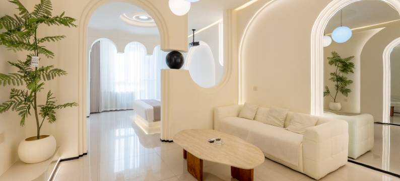 岚也•ZHANG影音设计师民宿(平庄世元大厦店)图片