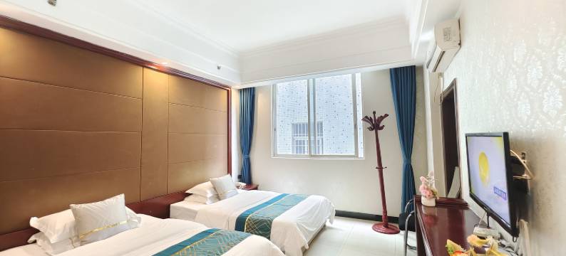 星期天商务酒店(化州火车站店)图片