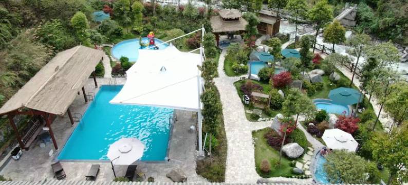 山栖小舍精品民宿(海螺沟冰川森林公园游客中心店)图片