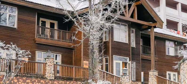 西岭雪山斯堪的纳度假酒店图片
